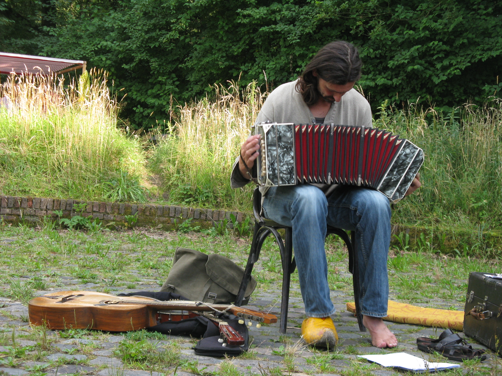 3.4.1.foto erik met bandoneon